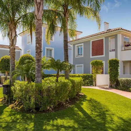 2 Bedroom Beautiful In אסטפונה