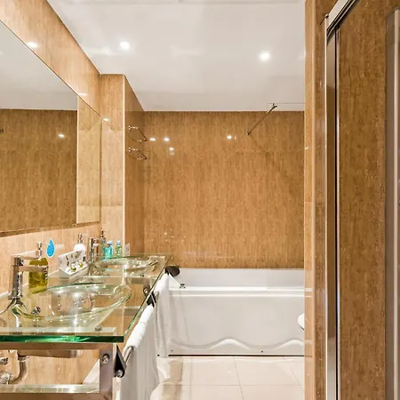 2 Bedroom Beautiful In